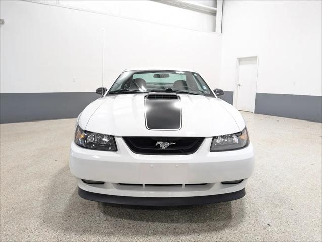2004 Ford Mustang Mach 1