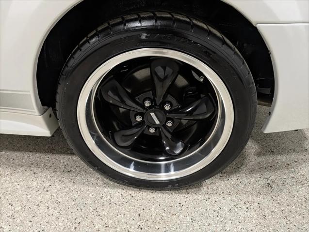 2004 Ford Mustang Mach 1