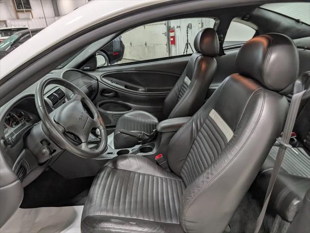 2004 Ford Mustang Mach 1