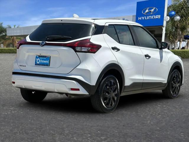 2023 Nissan Kicks S Xtronic CVT