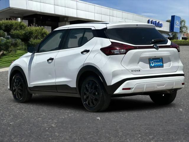 2023 Nissan Kicks S Xtronic CVT