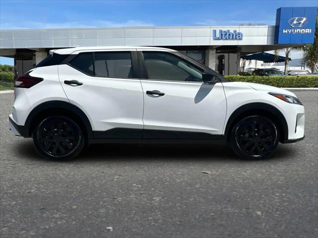 2023 Nissan Kicks S Xtronic CVT