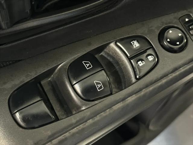2023 Nissan Kicks S Xtronic CVT