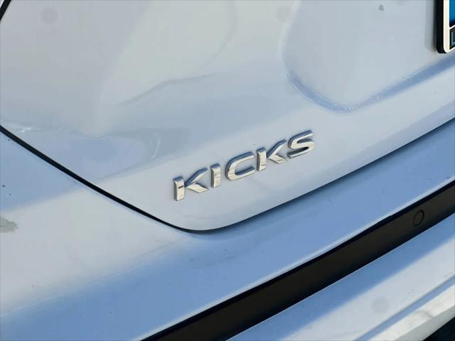 2023 Nissan Kicks S Xtronic CVT