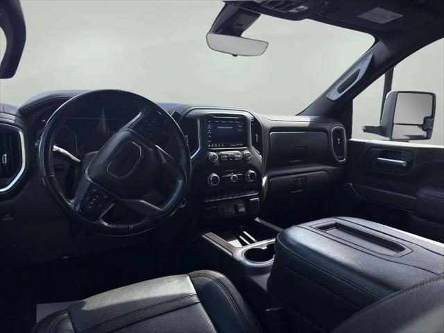 2020 GMC Sierra 2500HD 4WD Crew Cab Standard Bed Denali