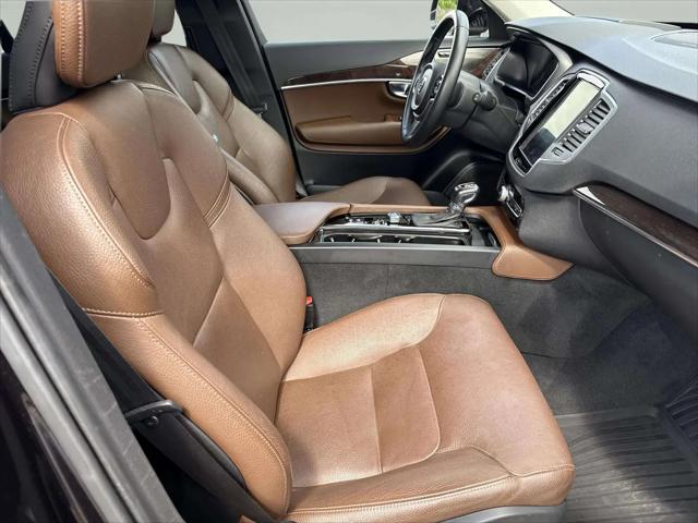 2019 Volvo XC90 T6 Momentum