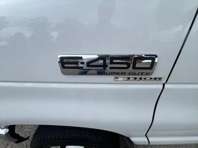 2013 Ford E-450 Cutaway E-450