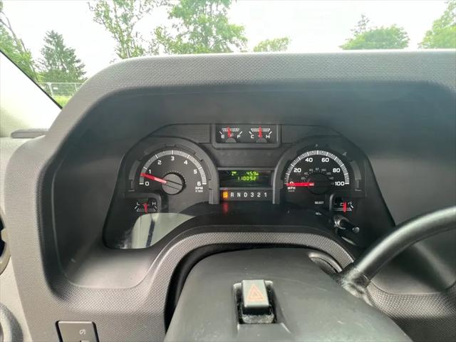 2013 Ford E-450 Cutaway E-450