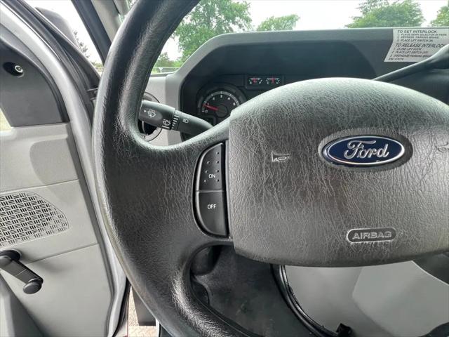 2013 Ford E-450 Cutaway E-450