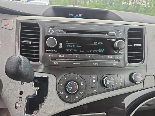 2011 Toyota Sienna LE V6