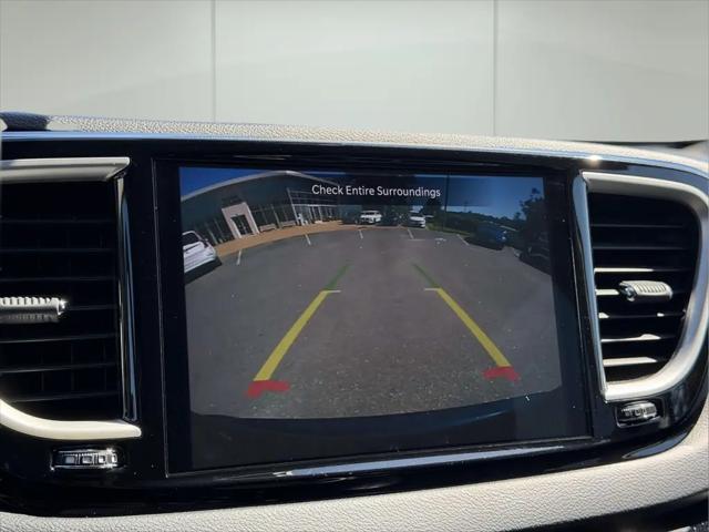 2021 Chrysler Pacifica Touring L