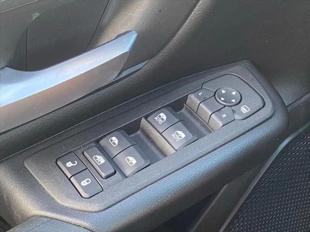 2025 Ram 1500 Tradesman Crew Cab 4x4 5'7" Box