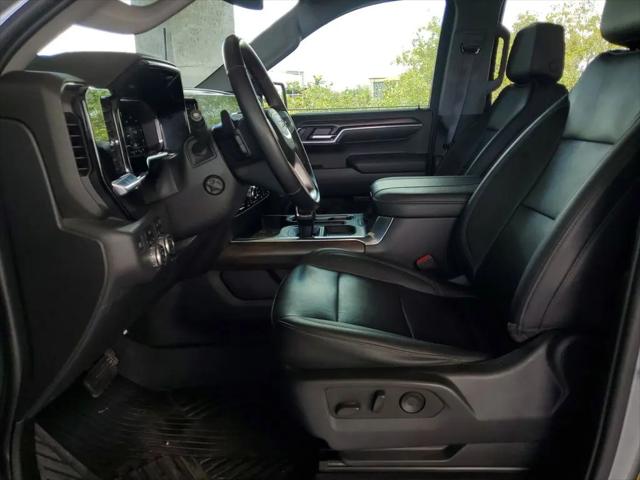 2023 GMC Sierra 1500 4WD Crew Cab Short Box SLT