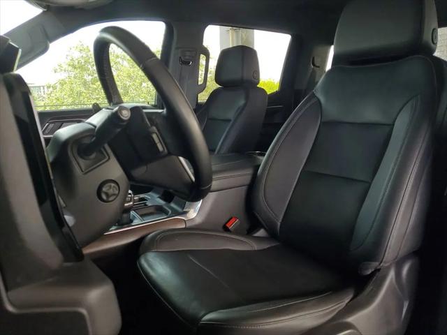 2023 GMC Sierra 1500 4WD Crew Cab Short Box SLT