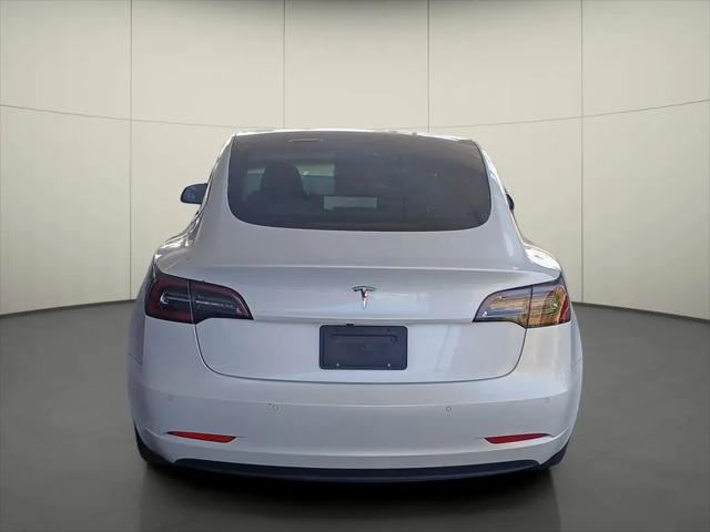 2021 Tesla Model 3 Standard Range Plus Rear-Wheel Drive