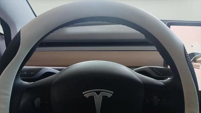 2021 Tesla Model 3 Standard Range Plus Rear-Wheel Drive