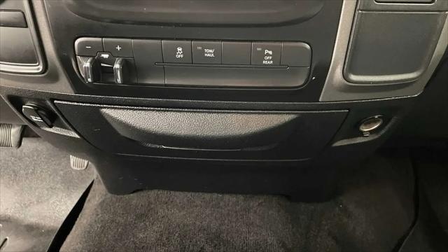 2017 Ram 2500 Tradesman Crew Cab 4x4 6'4" Box