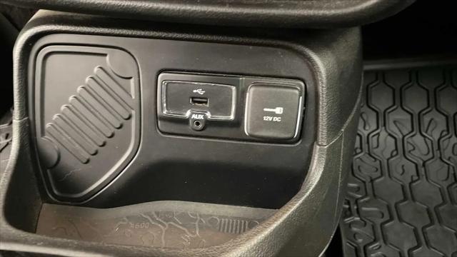 2017 Jeep Renegade Altitude FWD