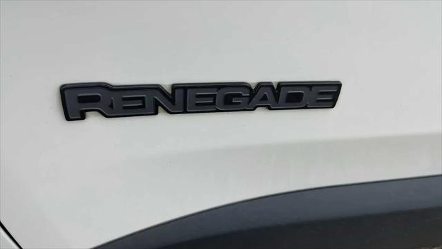 2017 Jeep Renegade Altitude FWD