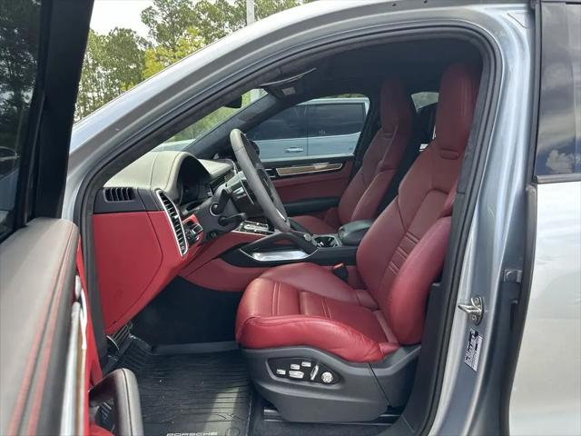 2020 Porsche Cayenne Turbo