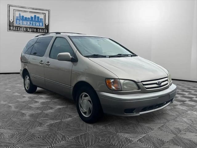 2002 Toyota Sienna XLE