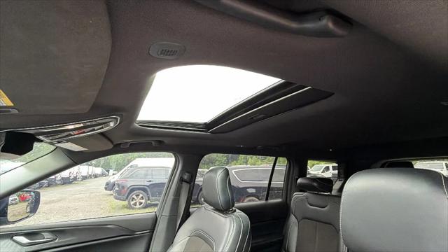 2023 Jeep Grand Cherokee L Altitude 4x4