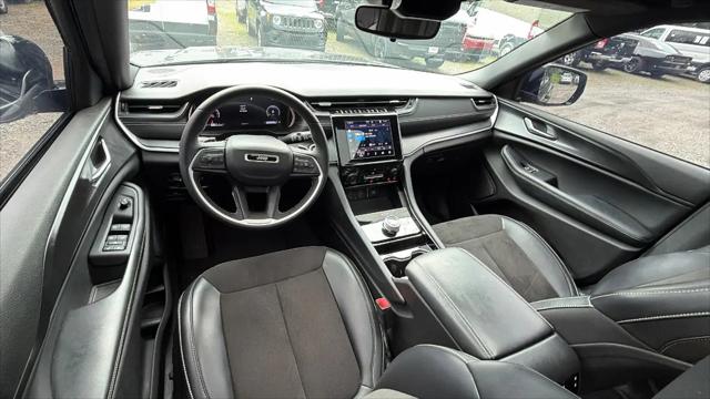 2023 Jeep Grand Cherokee L Altitude 4x4