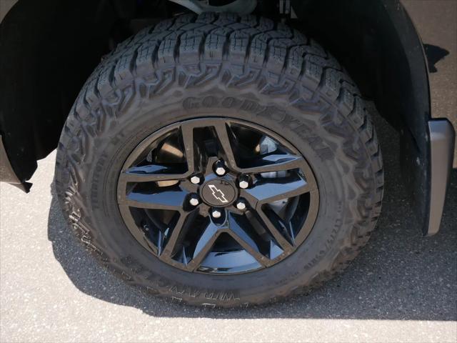 2025 Chevrolet Silverado 1500 4WD Crew Cab Short Bed Custom Trail Boss