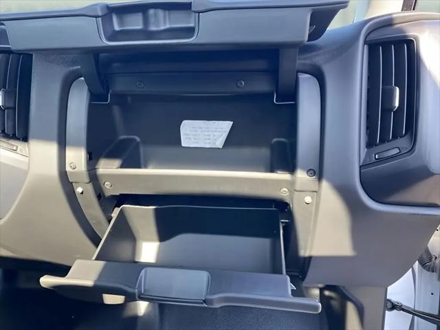 2024 Chevrolet Silverado 6500HD 1WT