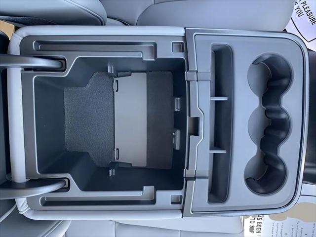 2024 Chevrolet Silverado 6500HD 1WT