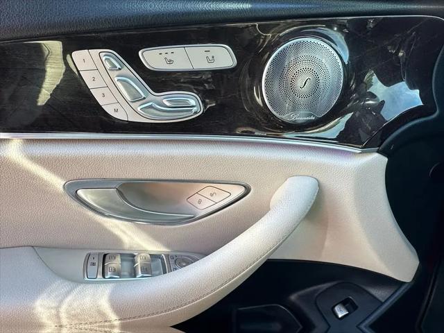 2017 Mercedes-Benz E-CLASS E 300 E 300