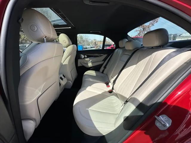 2017 Mercedes-Benz E-CLASS E 300 E 300