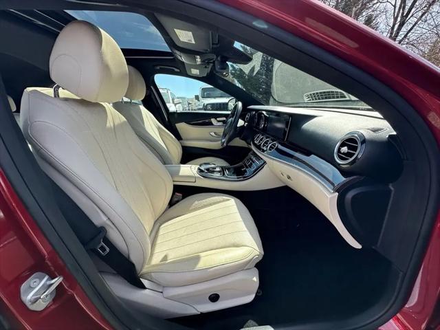 2017 Mercedes-Benz E-CLASS E 300 E 300