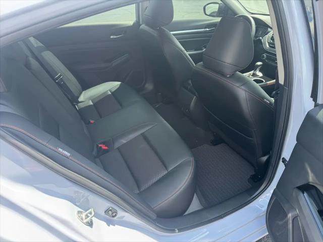 2025 Nissan Altima SR FWD