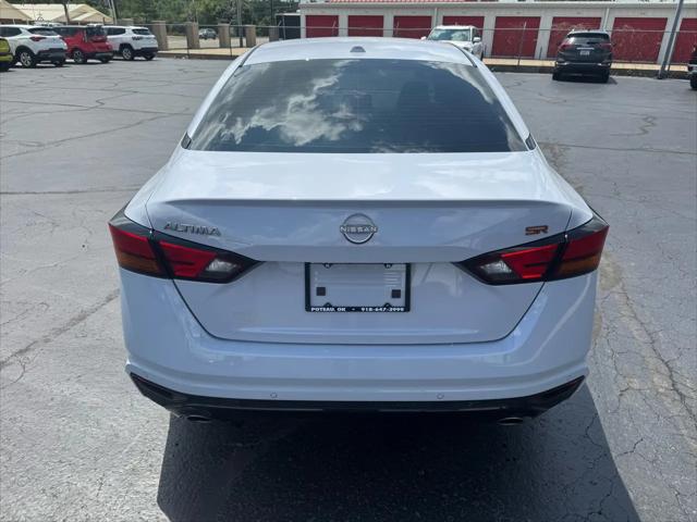 2025 Nissan Altima SR FWD