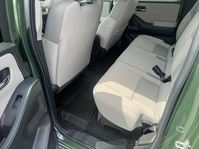 2025 Nissan Frontier Crew Cab SV 4x4