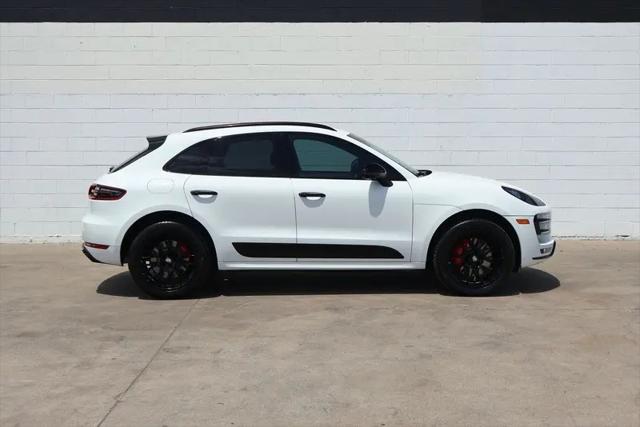 2017 Porsche Macan Turbo