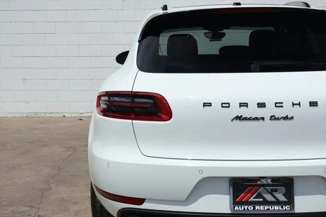 2017 Porsche Macan Turbo
