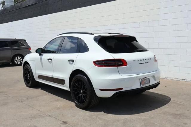 2017 Porsche Macan Turbo