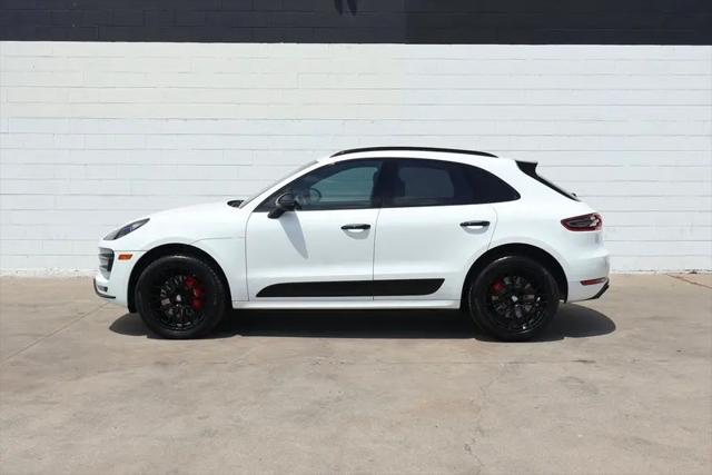 2017 Porsche Macan Turbo