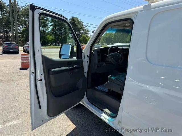 2019 Nissan 1500 S V6
