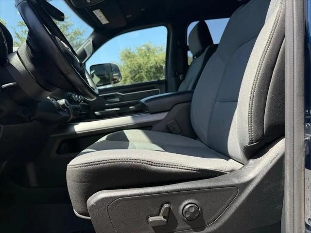 2021 Ram 1500 Big Horn Crew Cab 4x4 5'7" Box