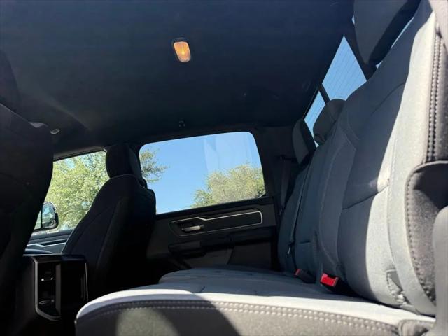 2021 Ram 1500 Big Horn Crew Cab 4x4 5'7" Box