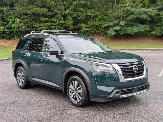 2025 Nissan Pathfinder SL FWD