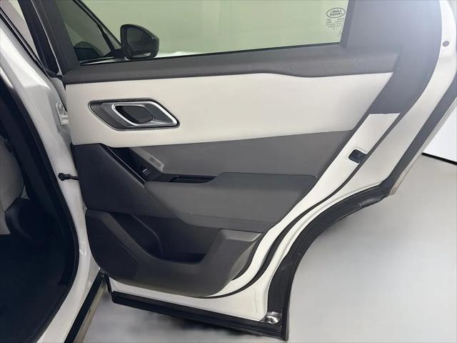 2025 Land Rover Range Rover Velar P400 Dynamic SE