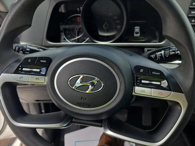 2022 Hyundai Elantra SE