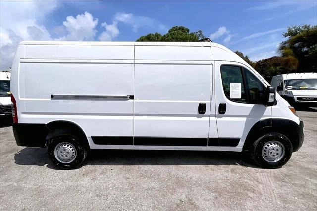 2025 Ram ProMaster 2500 Cargo Van Tradesman High Roof 159" WB w/Pass Seat