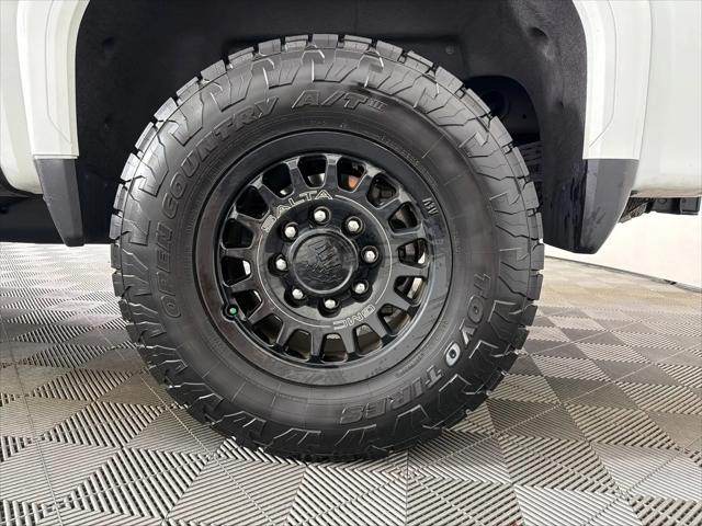 2024 GMC Sierra 2500HD 4WD Crew Cab Standard Bed AT4