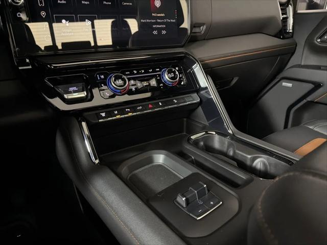 2024 GMC Sierra 2500HD 4WD Crew Cab Standard Bed AT4