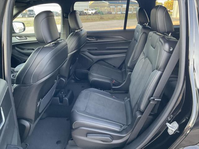 2025 Jeep Grand Cherokee L Altitude X 4x4